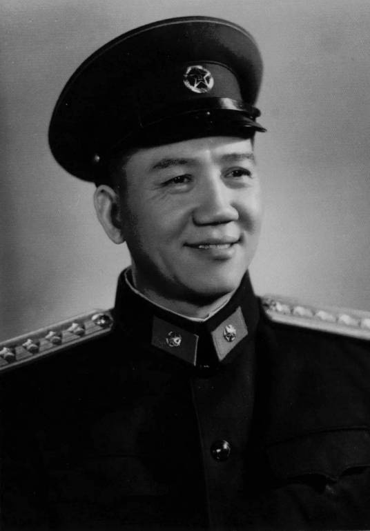 刘鸿志（航空工业沈阳所首任所长）