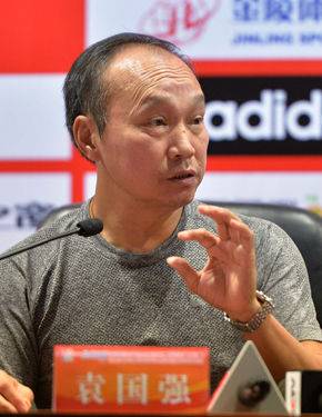 袁国强（中国田径队教练员）