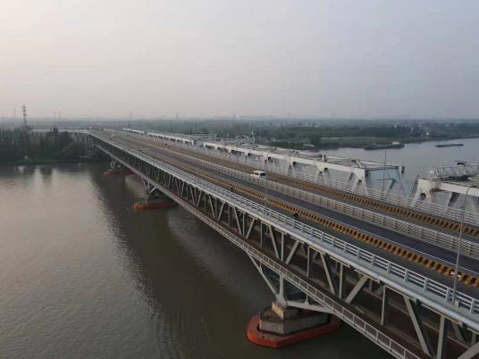 松浦大桥（中国上海市境内的过江通道）