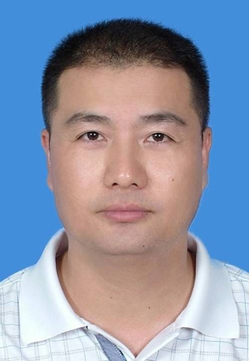 钟志华（广东省湛江市国资委副主任）
