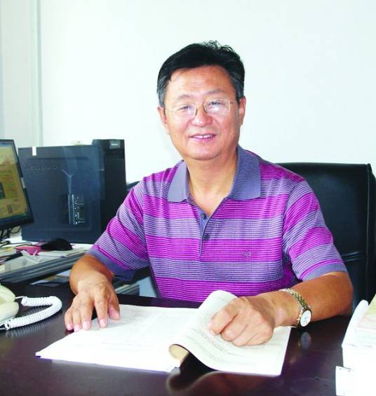 周海波（青岛大学文学院教授）