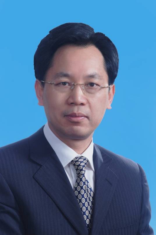 王亚平（湖北省人大常委会原秘书长）