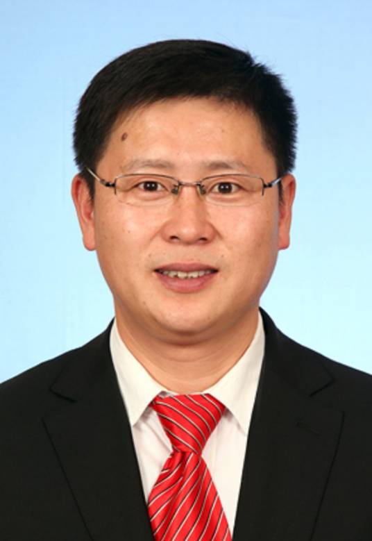 洪刚（上海外高桥造船有限公司制造一部部长助理）