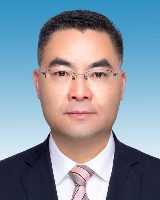 高原（贵州省黔南布依族苗族自治州人大常委会党组成员、副主任）