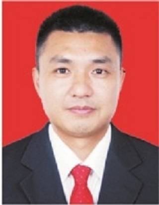 翁文波（重庆市荣昌区住房城乡建委党委委员、副主任）