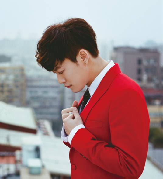 刘伟德（中国香港男写作歌手）