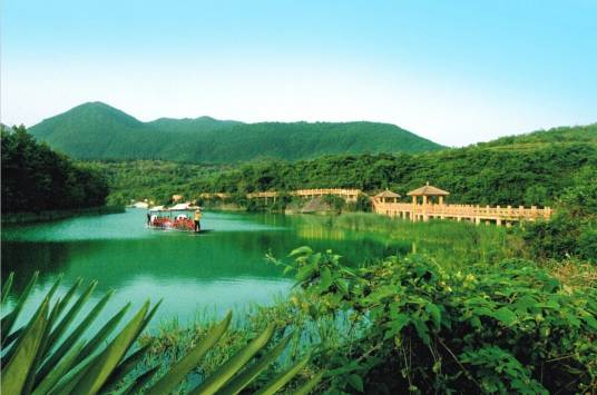 美人谷（湖北省京山市绿林山核心景点）