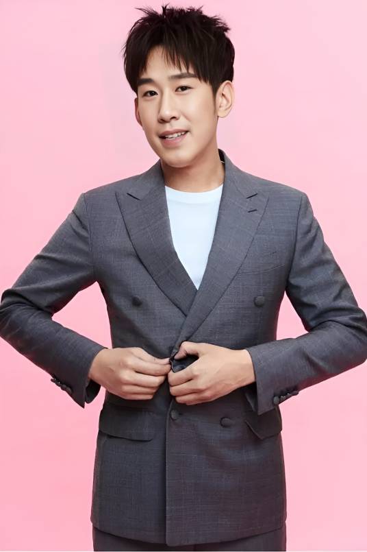 于洋（中国内地主持人、演员）