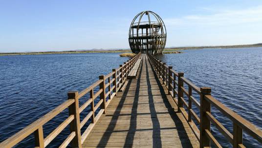 千鸟湖（新疆维吾尔自治区境内的国家3A级旅游景区）