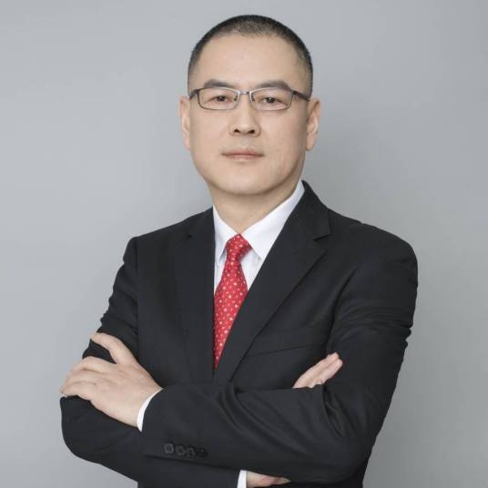 徐世平（上海东方网股份有限公司原党委副书记、总裁、总编辑）